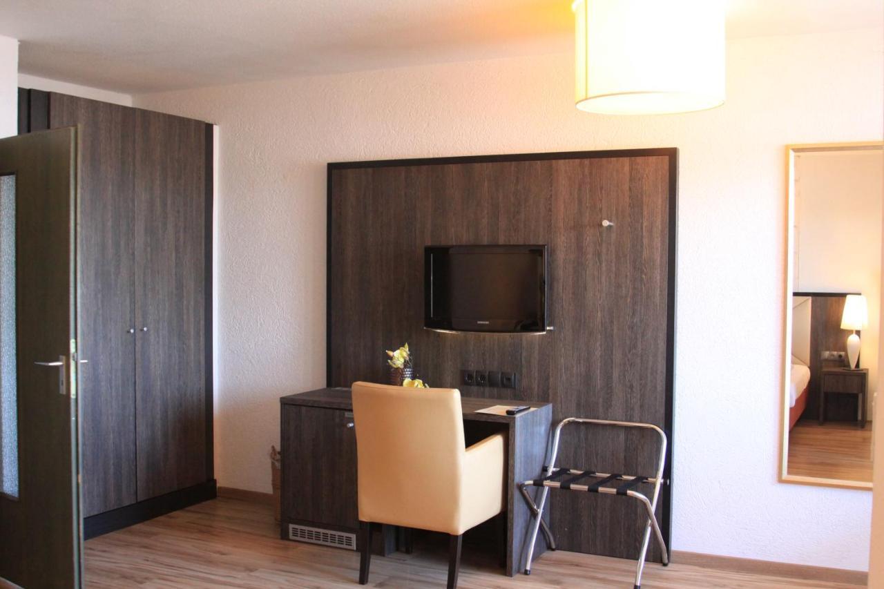 Hotel Харлезиль Экстерьер фото